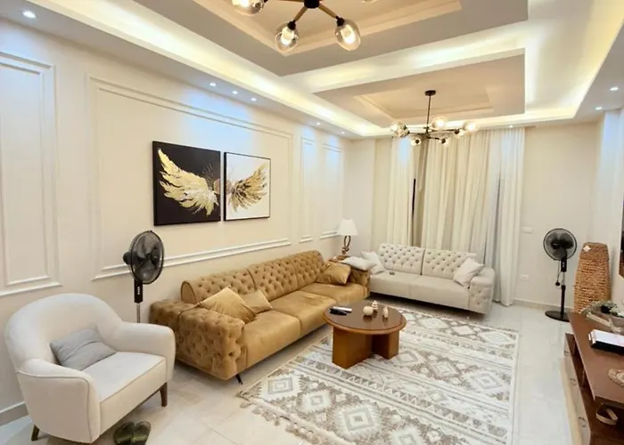 Appartamento 3 Bhk Fully Furnished Luxury Flat