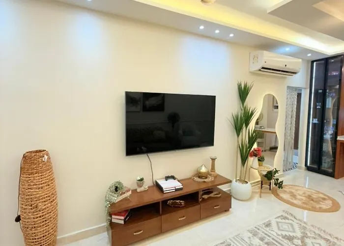 3 Bhk Fully Furnished Luxury Flat Appartamento *
