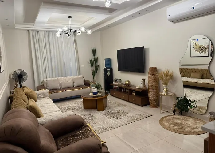 3 Bhk Fully Furnished Luxury Flat Appartamento