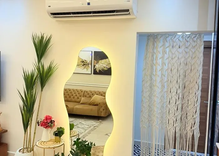 Appartamento 3 Bhk Fully Furnished Luxury Flat *