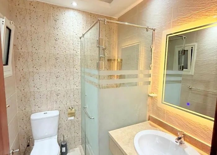3 Bhk Fully Furnished Luxury Flat Appartamento